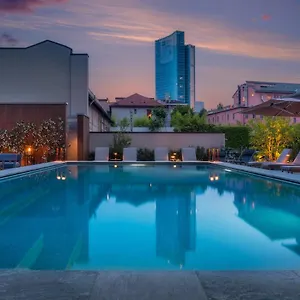 Crowne Plaza By Ihg Italy